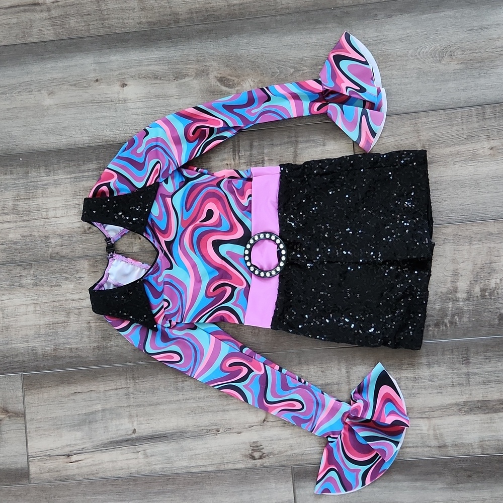 Revolution Dance Costume, size MC, medium child